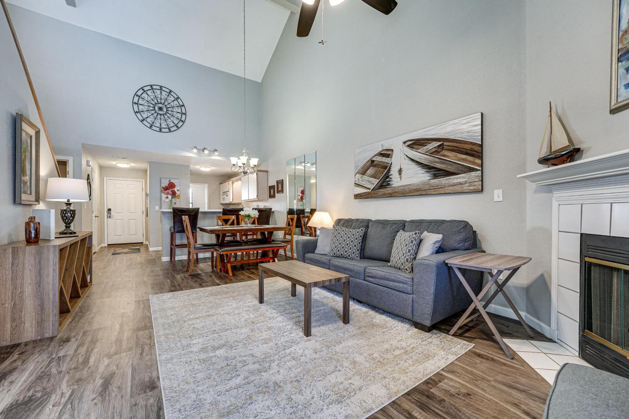 Lakefront Branson Penthouse With Resort Amenities! Exterior photo